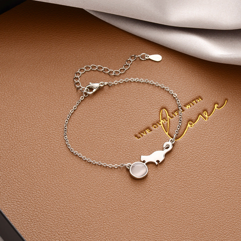 Chic Cat Charm Bangle – Fashion Silver Bracelet for Ladies