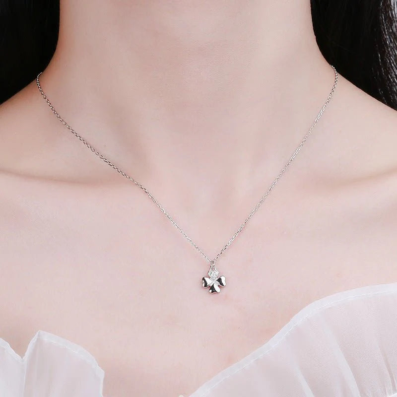 Premium 925 Sterling Silver Four-Leaf Clover Pendant – Romantic & Elegant Clavicle Jewelry