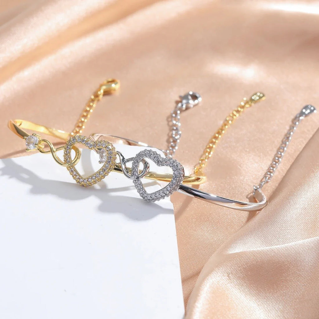 Chic Hollow Heart Shape Chain Bracelet – Timeless Women’s Jewelry