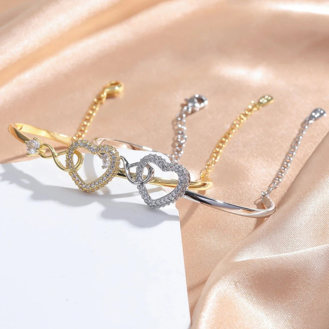 Chic Hollow Heart Shape Chain Bracelet – Timeless Women’s Jewelry