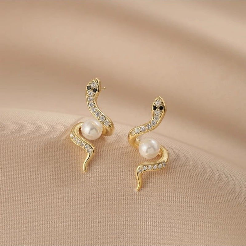 Luxury Zircon Rhinestone Snake Earrings – Elegant Women’s Stud Jewelry