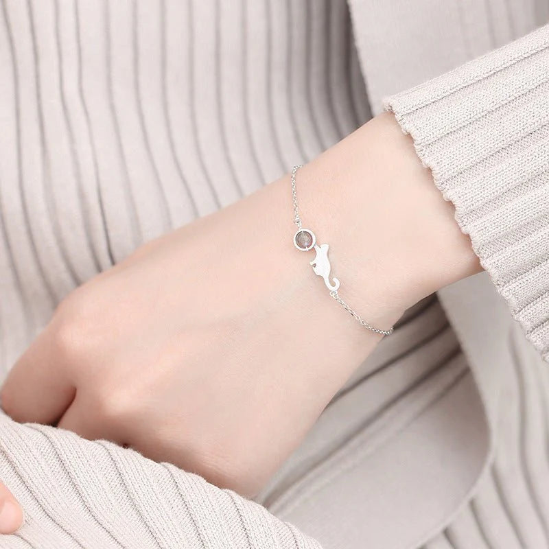 Chic Cat Charm Bangle – Fashion Silver Bracelet for Ladies