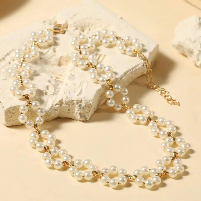 Luxury Pearl Flower Necklace – Stylish Vintage-Inspired Pendant