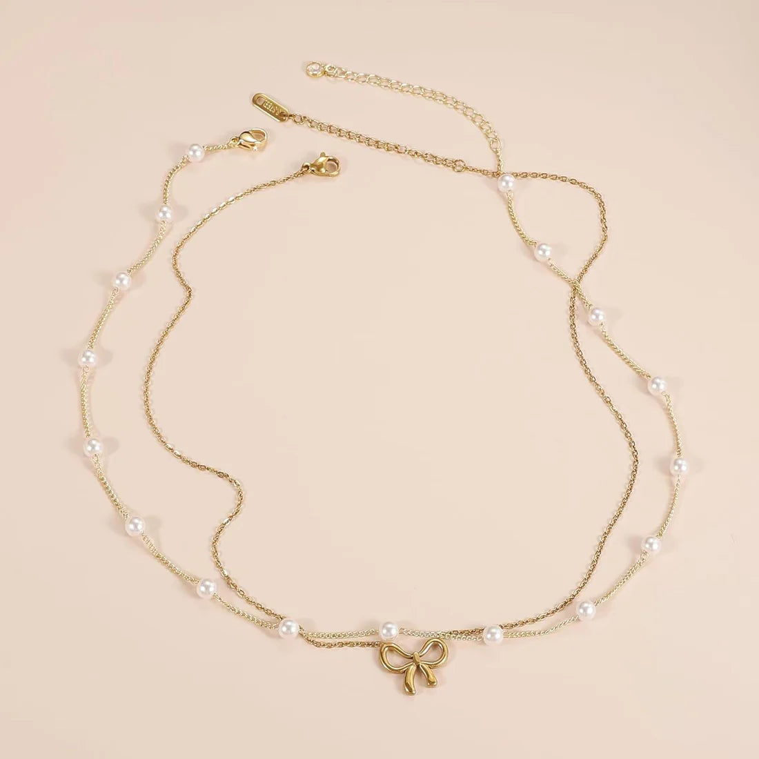 Two-Layer Bow & Pearl Necklace – Simple yet Luxurious Women’s Jewelry